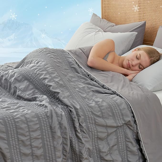 Cozy Bliss Seersucker Cooling Comforter Twin Size, Q-Max 0.45 Reversible Lightweight Cooling Throw Blanket, Breathable Silk Smooth Summer Bedding Quilt for Hot Sleepers Night Sweats Dark Grey