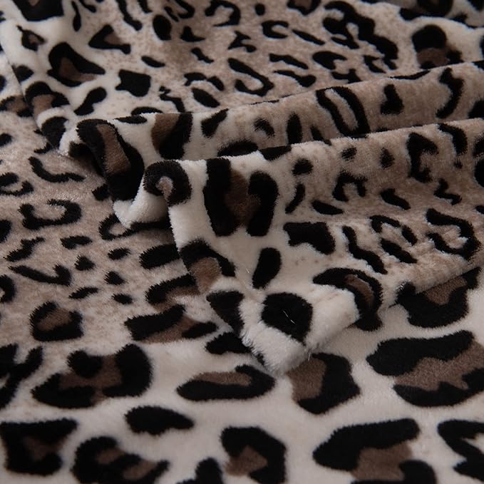 Elegant Comfort Luxury Velvety Feel Blanket, All-Season Lightweight Blanket, Ultra Plush, Soft, Cozy-Fuzzy Flannel Fleece for Couch, Sofa, Bed, Travel, Animal Print Design, Twin/Twin XL, Leopard