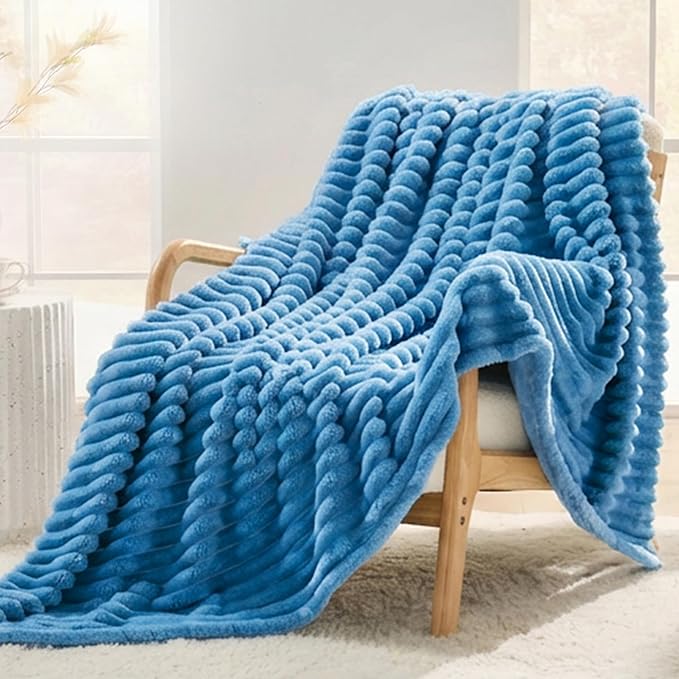 Blue Fleece Twin Size Blanket for Bed, 320GSM Super Soft Cozy Blanket for Home Decor, Perfect Cozy Gifts for Women Men Gifts, Lightweight All Season Bed Blanket, 60x80 Inches