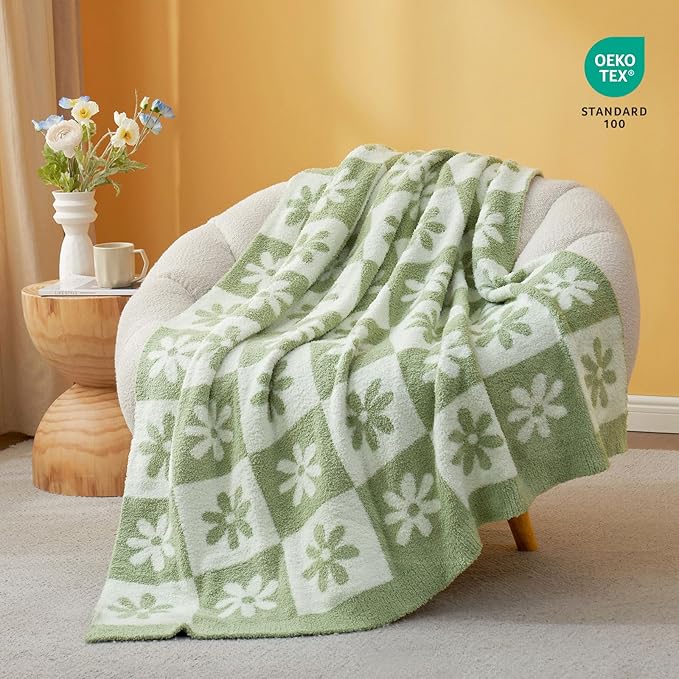 Snuggle Sac Checkered Blanket, Sage Green Flower Throw Blanket for Couch Plaid Microfiber Fluffy Warm Cozy Fuzzy Soft Throw Blanket Reversible Checkerered Blankets for Sofa, Chair, Bed, 60x80 inches