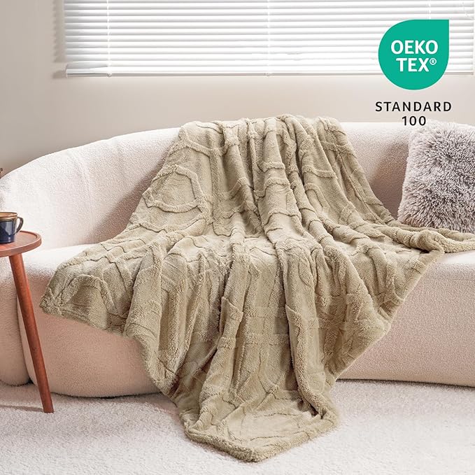 PHF Fluffy Sherpa Fleece Blanket King Size for Winter, Warm and Cozy, 510GSM 3D Tufted Shaggy Fleece Blanket for Sofa Bed, Khaki, 108"x90"