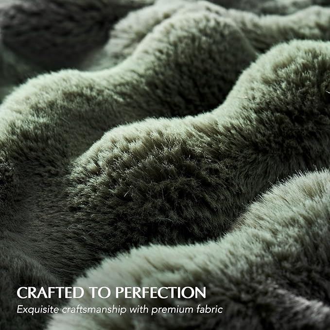 EverGrace Ultra Soft Luxury Fluffy Faux Rabbit Fur Throw Blanket, Thick Warm Bubble Throw for Bed, Cozy Plush Reversible Blankets for Couch, Chair, Sofa, Green, 50x60 Inches