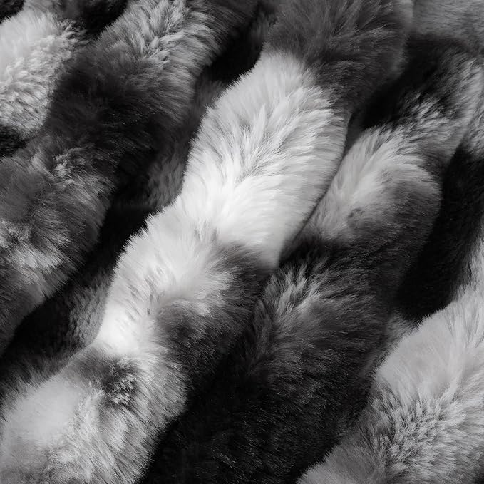 Amélie Home Faux Fur Throw Blanket for Couch, Ultra Soft Fuzzy Plush Bubble Throw for Sofa, Living Room & Home Decor, 50"x60", Tie-dye Black