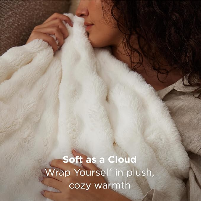 Bedsure 3D Fleece Bubble Blanket for Couch - GentleSoft White Spring Throw Blanket for Sofa Bed Room Decor - Luxury Soft Cozy Blanket Gifts for Women, Lightweight, All Seasons, Off White, 50"×60"