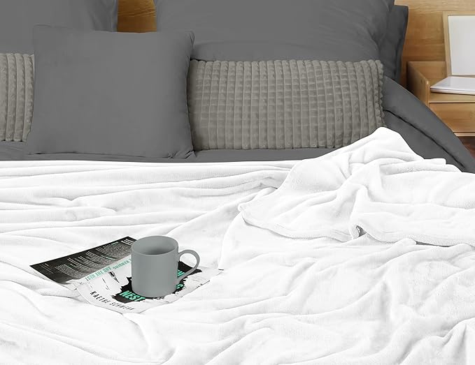 Utopia Bedding White Fleece Blanket California King Size Lightweight Fuzzy Soft Anti-Static Microfiber Bed Blanket (102x96 Inch)