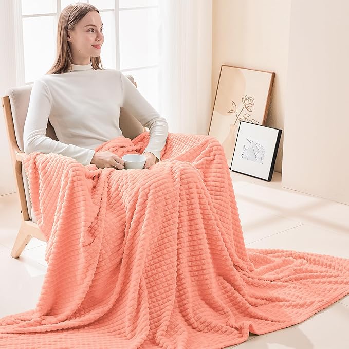 EMME Fleece Blanket Queen Size Luxury Flannel for Couch Bed Sofa Chair, Soft, Plush, Warm and Cozy Blanket with Geometric Grid Design (Pink, 80'' x 90'')