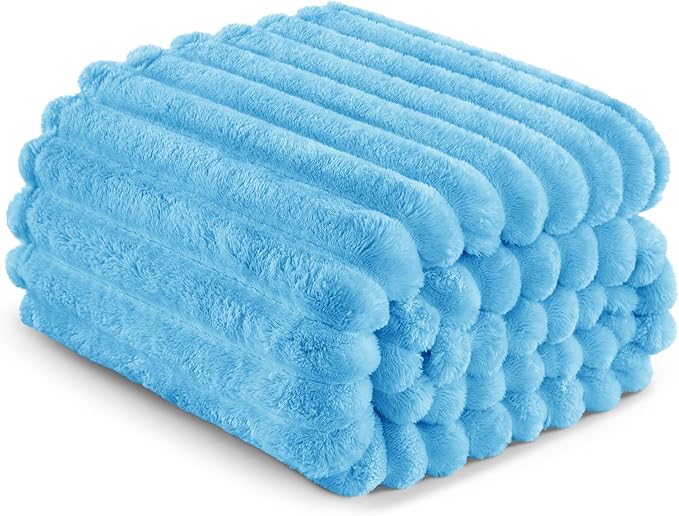 Exclusivo Mezcla King Size Flannel Fleece Blanket, Super Soft Striped Jacquard Bed Blanket, Lightweight Fuzzy Cozy for All Seasons, 90x104 Inches, Blue
