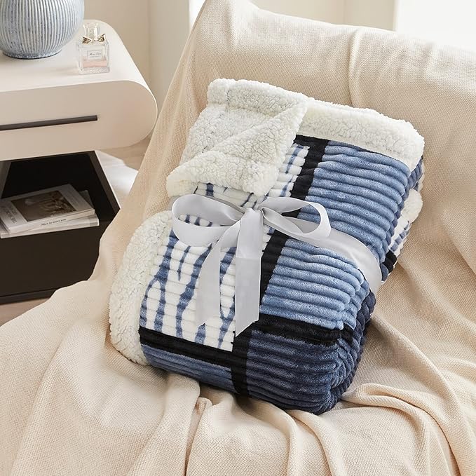 Sherpa Fleece Throw Blanket for Couch, Fluffy Plush Warm Fuzzy Blanket for Women and Men, Cozy Thick Soft Twin Blanket for Bed, Black-White, 80x90 Inches