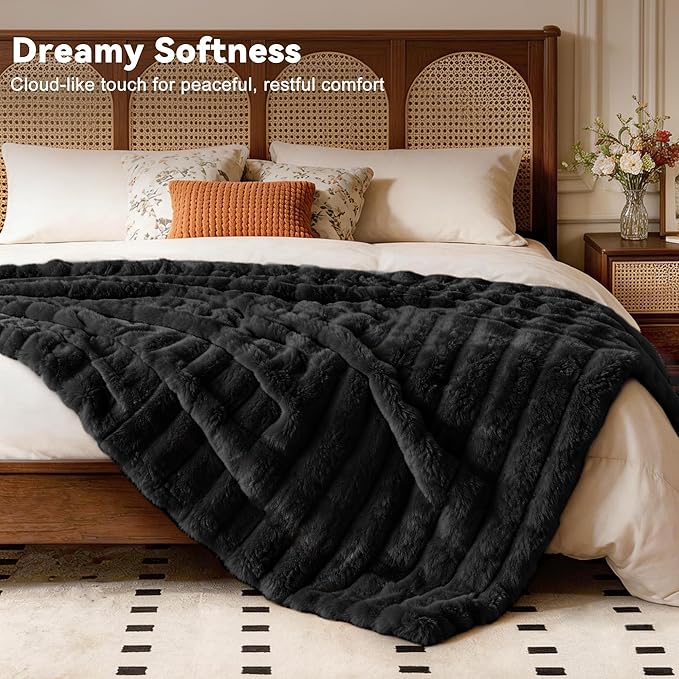 Faux Fur Throw Blanket for Couch, 850GSM Cozy Soft Plush Thick Striped Luxury Blanket for Sofa Living Room Bedroom,50 * 60 Inches, Black