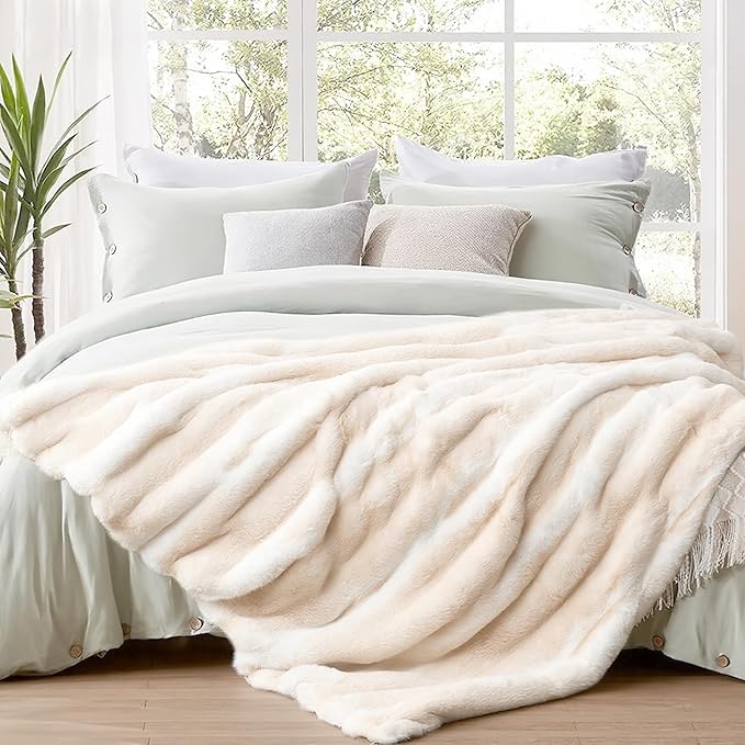 Faux Rabbit Fur Throw Blanket – 850GSM Thick & Warm, Ultra Soft Plush Blanket for Couch, Bed, Sofa, Ideal Gift for Women, 60" × 80", Beige