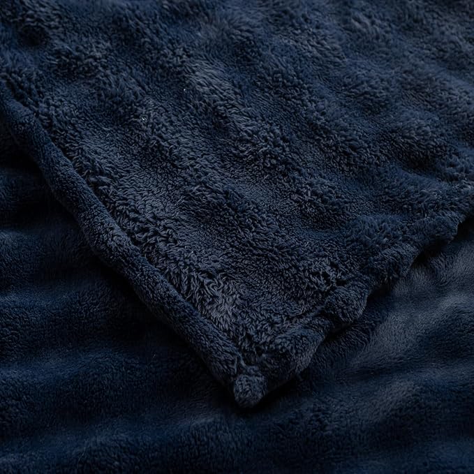 YUSOKI Luxury 3D Bubble Light Weighted Queen Blanket 4.7lb,All Ages,Home Decoration, (Navy,90 * 90inches)