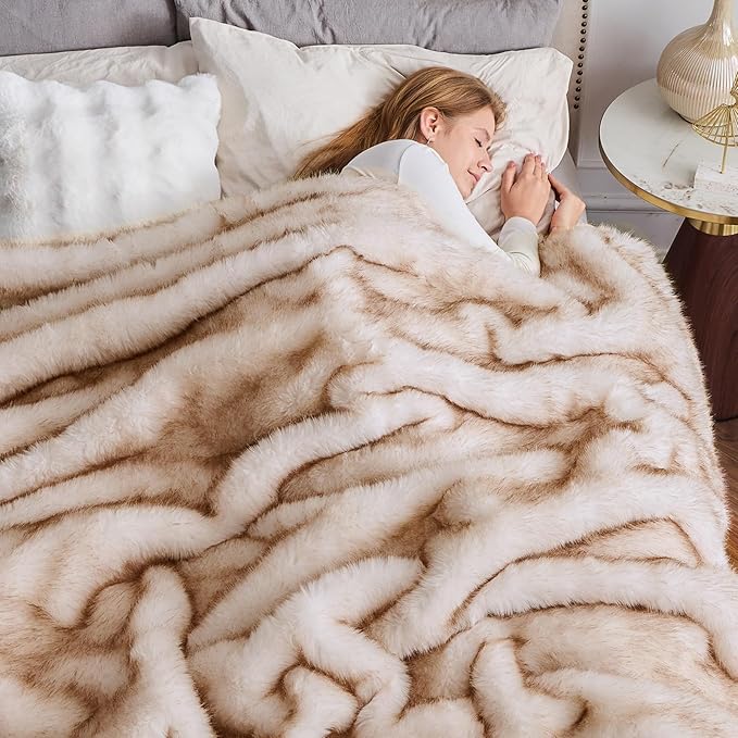 NEWCOSPLAY Faux Fur Twin Blanket Beige Luxury Fluffy Thick Warm Blanket for Couch Sofa Bed 1000GSM (Beige Thick, Twin(60"x80"))