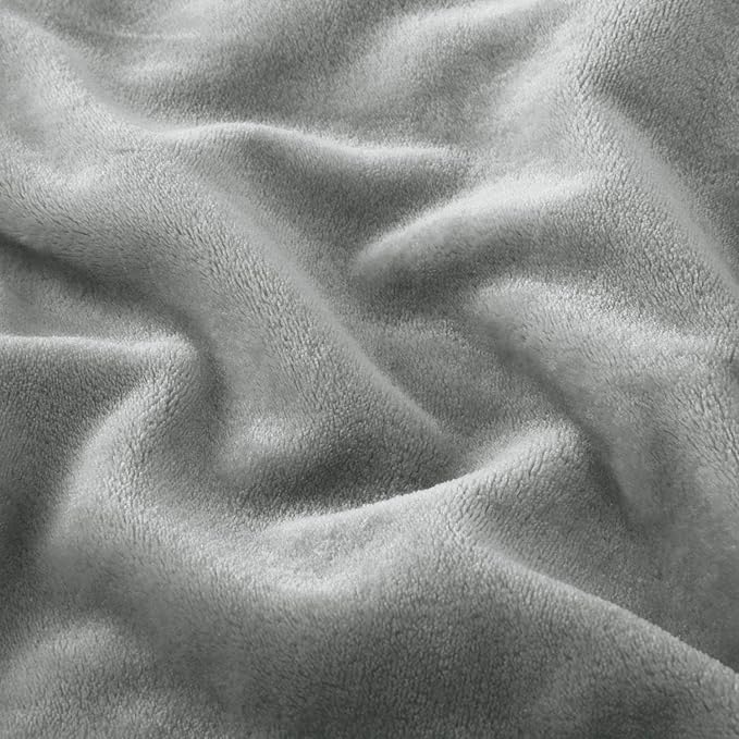 MOONLIGHT20015 Fleece Blanket Twin Size - Super Soft Fuzzy Light Grey Throw Blanket for Couch and Sofa - Lightweight Luxury 400 GSM Microfiber Fluffy Bed Blankets and Throws, 60 x 80 Inches (Twin)
