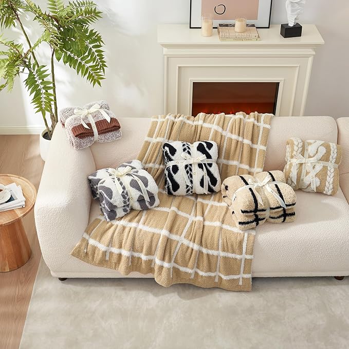 Amélie Home Knit Throw Blanket for Couch, Super Soft Fuzzy Cozy Throw, Giftable Knitted Blanket for Women Men, Birthday, Sofa Bed Living Room Decor, 50" x 60", Cable Beige & White