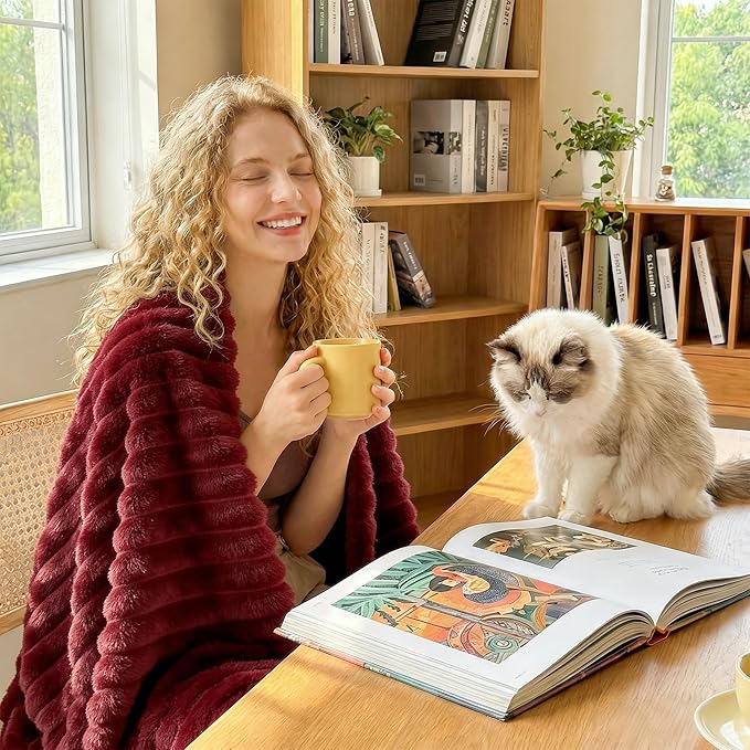 Soft Deep Red Throw Blanket for Couch - 300GSM Cozy Fleece Blanket for Women, Cute Fluffy Lightweight Blankets Birthday Gifts for Her Him, Spring Home Room Decor, Deep Red, 50x60 Inches