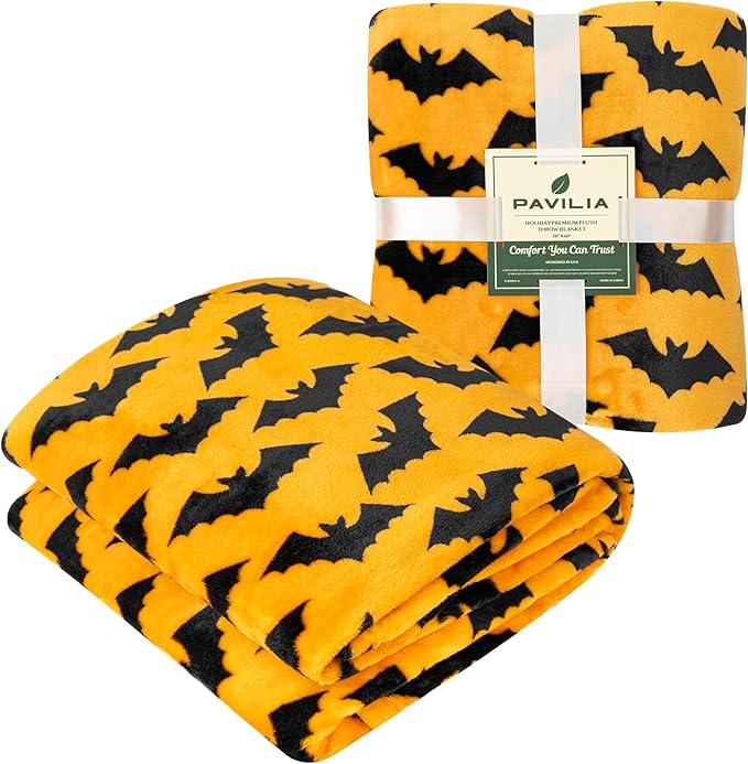 PAVILIA Halloween Throw Blanket for Couch | Bat Fall Halloween Fleece Blanket | Soft, Plush, Warm Black Fall Cabin Throw, 60x80 (Bat Halloween)