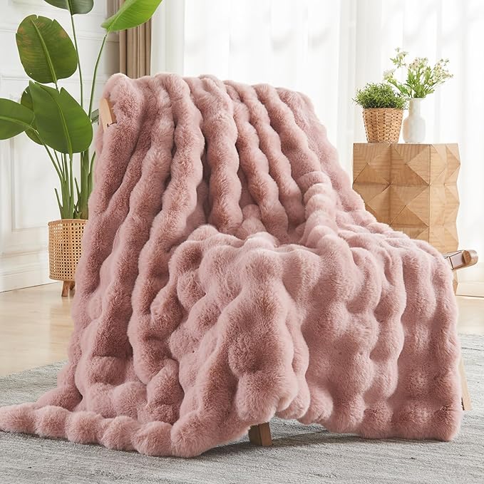 NEWCOSPLAY Faux Fur Twin Blanket Pink Luxury Fluffy Thick Warm Bubble Blanket for Couch Sofa Bed 1000GSM (Pink Bubble Thick, Twin(60"x80"))
