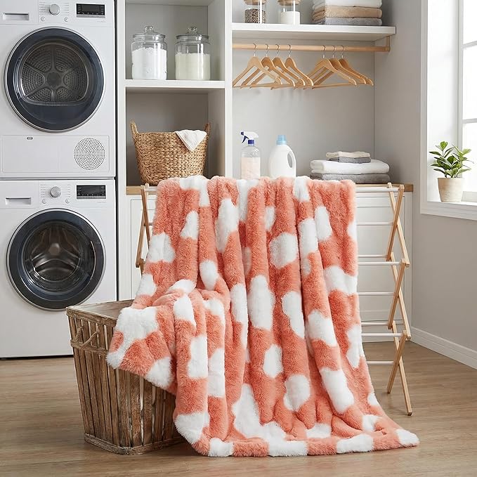 Cozy Bubble Blanket Throw for Couch, Gift for Mom Mother's Day, Soft Blush Pink and White Foldable Travel Blanket for Spring Bed Office Airplane Car Nursery, Machine Washable, 50" x 60"