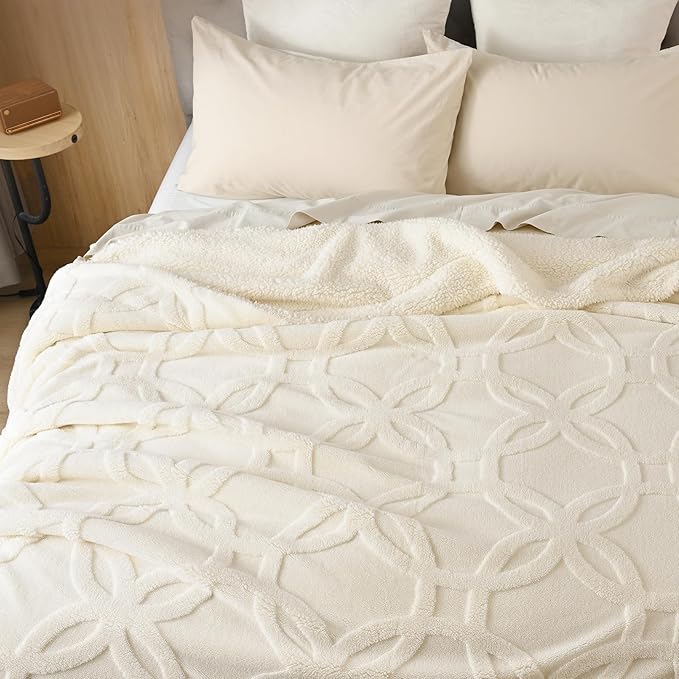 PHF Soft Sherpa Fleece Blanket Queen Size for Bed, 510GSM Fleece Lightweight Yet Warm Blanket, No Shed No Pilling, 90" x 90", Tufted Jacquard Cozy Thick Bed Throw for Home Decor Gift, Cream