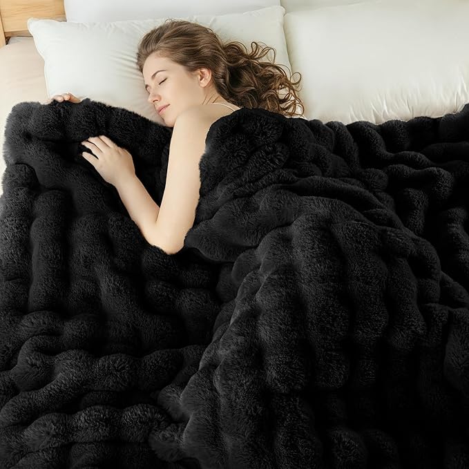 Exclusivo Mezcla Faux Fur Throw Blanket for Couch, Luxury Reversible 3D Rabbit Bubble Fuzzy Thick Sherpa Blankets for Winter, Plush Fleece Warm Cozy Bed Throw, 50x60 Inches, Black