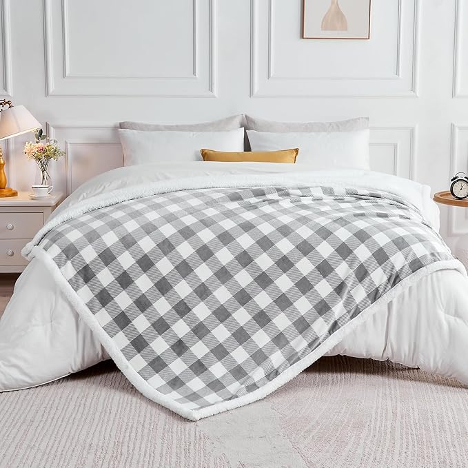 BEDELITE Sherpa Fleece Blanket - Grey and White Buffalo Plaid Christmas Blanket, Super Soft Cozy Warm Thick Winter Throw Blankets for Couch and Bed, 50" x 60"