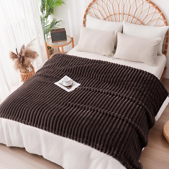 Vessia Flannel Fleece Brown Twin Blanket(60x80inch), 300GSM Striped Blanket for Adults and Kids, Super Soft Warm Cozy Lightweight Home Decor for All-Season