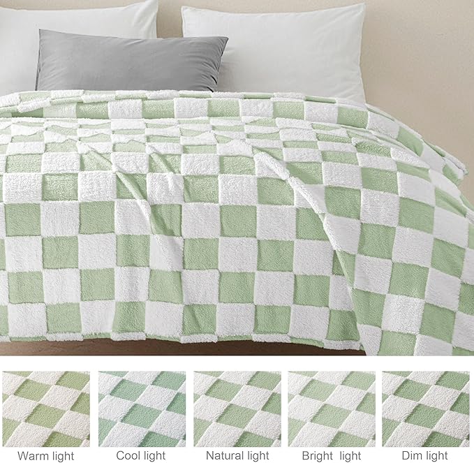 Exclusivo Mezcla Fleece Blanket Twin Size, Cozy Lightweight and Fuzzy Checkered Blankets for Couch or Bed, Suitable for All Seasons, Sage Green, 60" x 80"