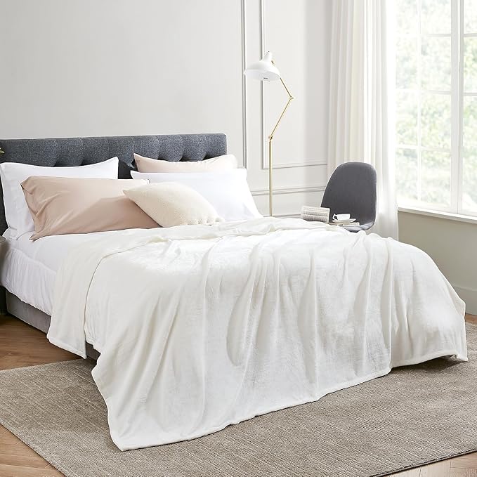 Hansleep Fleece White Blanket King for Bed, Super Soft Flannel Fuzzy King Plush Cozy Blanket for All Seasons, White, King 90x108 Inches