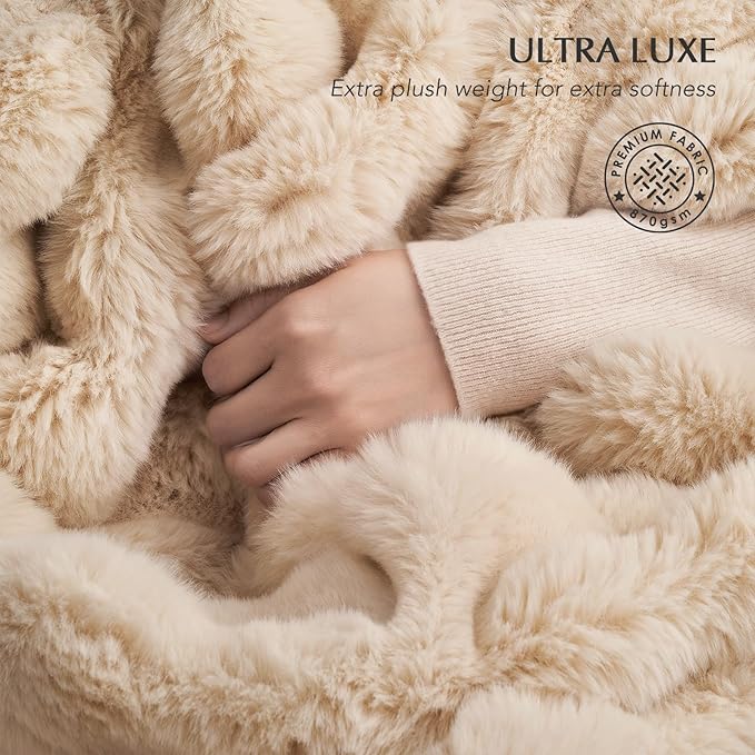 EverGrace Ultra Soft Luxury Fluffy Faux Rabbit Fur Throw Blanket, Thick Warm Bubble Throw for Bed, Cozy Plush Reversible Blankets for Couch, Chair, Sofa, Cream, 80x90 Inches