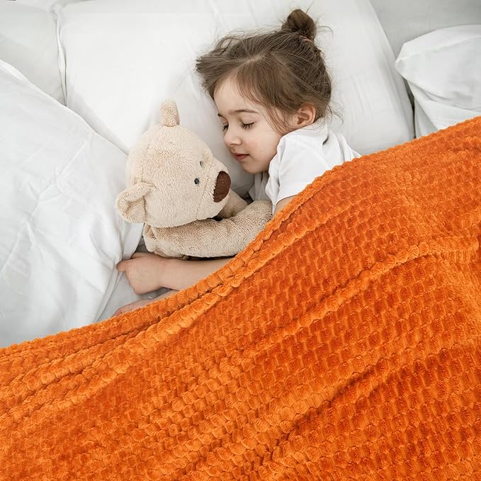 Vessia Flannel Fleece Throw Blanket, 3D Jacquard Burnt Orange Fuzzy and Warm Blanket for Couch,Sofa,Bed,Chair, 300GSM Soft Touch Cozy Throw for All-Season Home Decor(50x40inch)