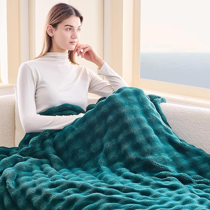 NEWCOSPLAY Twin Blanket for Couch Dark Teal Super Soft Flannel Fleece 3D Bubble Lightweight Bed Blanket All Season Use (Dark Teal, Twin(60"x80"))