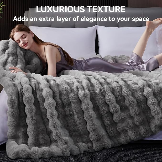 Faux Fur Throw Blanket, 1000GSM Fluffy Soft Bubble Blanket for Couch Bed, Cozy Plush Warm and Thick Blanket, Fuzzy Rabbit Throw for Living Room Bedroom 90''*104'' Light Grey