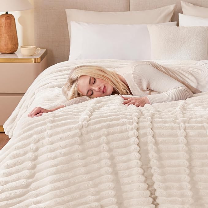 EXQ Home King Size Blanket for Bed or Couch - 3D Stripe Jacquard Decorative Fleece Blankets - Cozy Soft Lightweight Fuzzy Flannel Blanket Suitable for All Seasons(90"×108",Beige)