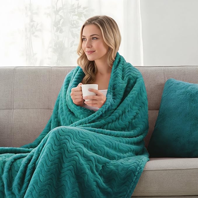 Exclusivo Mezcla King Blanket for Bed, Cozy Lightweight Fleece Blankets for All Season, Decorative Giftable Fuzzy Plush Wave Textured Suitable for Women, Men, Teal, 90x104 Inches