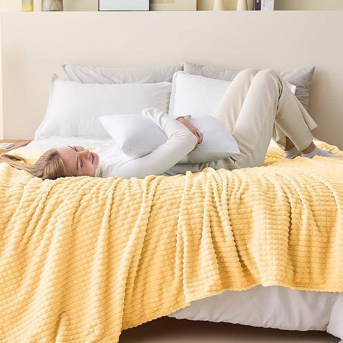 EMME Fleece Throw Blanket Luxury Flannel for Couch Bed Sofa Chair, Soft, Plush, Warm and Cozy Blanket with Geometric Grid Design (Yellow, 50'' x 60'')