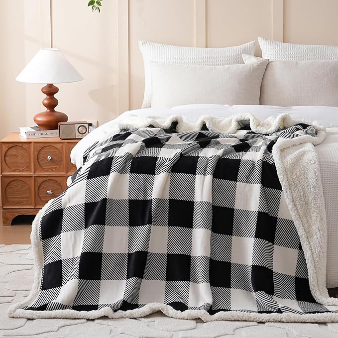 Sherpa Fleece Throw Blanket for Couch, Fluffy Plush Warm Fuzzy Blanket for Women and Men, Cozy Thick Soft Twin Blanket for Bed(Black, 80"*90")