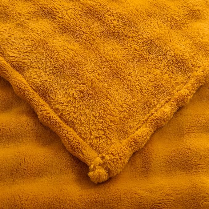 YUSOKI Luxury 3D Bubble Light Weighted Throw Blanket 2.8lb,All Ages,Home Decoration, (Gold,60 * 80inches)