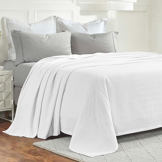 Superior JENA Cotton Blanket, for Picnic, Beach, Traveling or Camping, Bedroom Decor, Essentials, Cover for Bed, Couch, Lounging, Textured Jacquard, Modern Chevron Woven Blanket, Twin, White