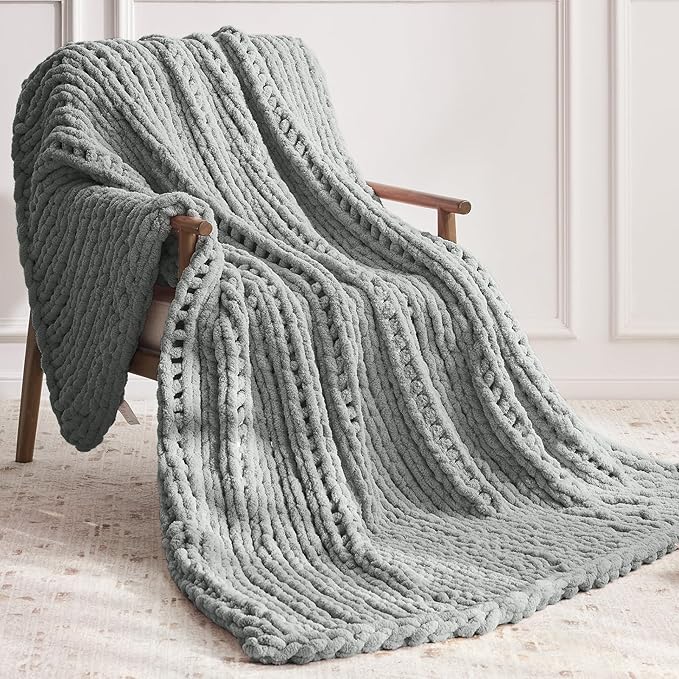 Chunky Knit Throw Blanket, 80''*90'' Knitted Throw Chenille Yarn for Bed Couch, Handmade Light Grey Crochet Big Thick Blanket, Machine Washable Cute Comfy Blanket for Home Decor