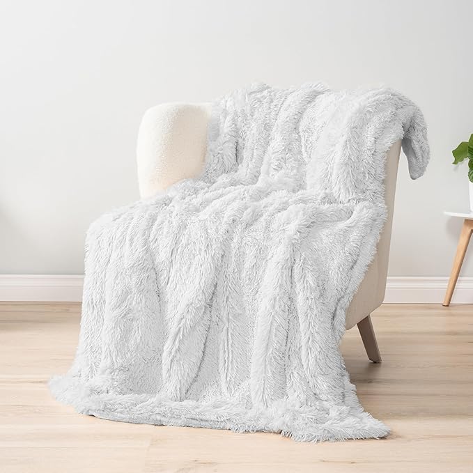 PAVILIA White Fluffy Throw Blanket for Couch, Twin Bed, Fuzzy Blanket for Women Men, Furry Plush Warm Blanket Bed Sofa, Super Soft Thick Faux Fur Sherpa Blanket Throw, 60x80