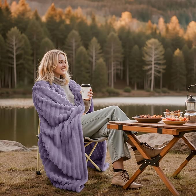 Joiedomi Queen Size Blanket for Bed, Soft & Warm Purple Fleece Blankets Gifts for Women Mom, Cozy Cute Soft Throw 90x90 Inches