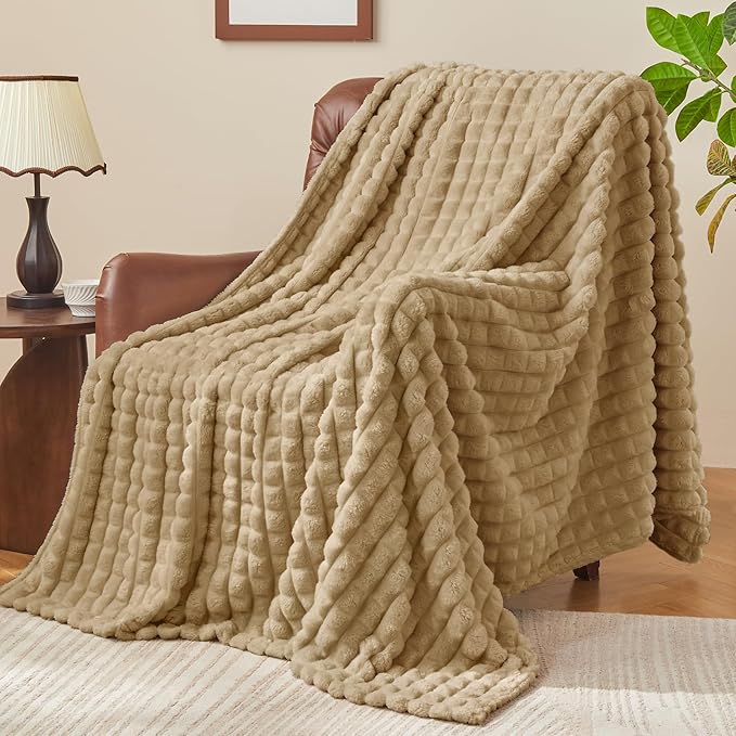 BEDELITE Camel Throw Blanket for Couch and Bed- Super Soft and Warm 3D Checkered Fluffy Fuzzy Fleece Blanket, Luxurious Plush Cozy Blanket for Room Decor Spring, 50x60 inches