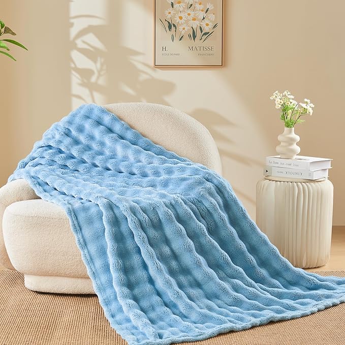 NEWCOSPLAY Throw Blanket for Couch Blue Super Soft Flannel Fleece 3D Bubble Lightweight Bed Blanket All Season Use (Blue, Throw(50"x60"))