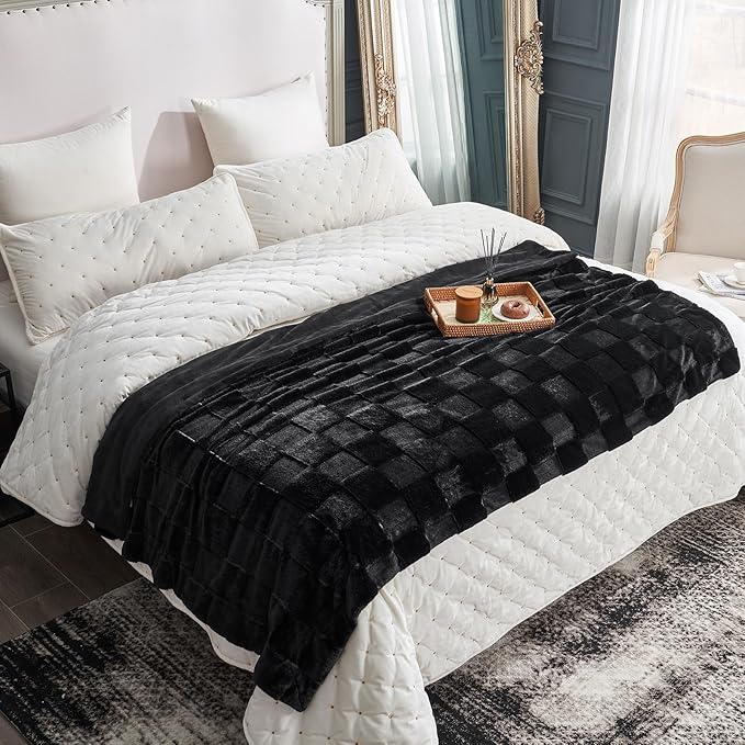 Cozy Bliss Checkered Faux Rabbit Fur Blanket King Size for Bed, Soft Fuzzy Blankets for Women Men, Large Furry Fleece Throw for Bedroom Decor (Black,108" x 90")