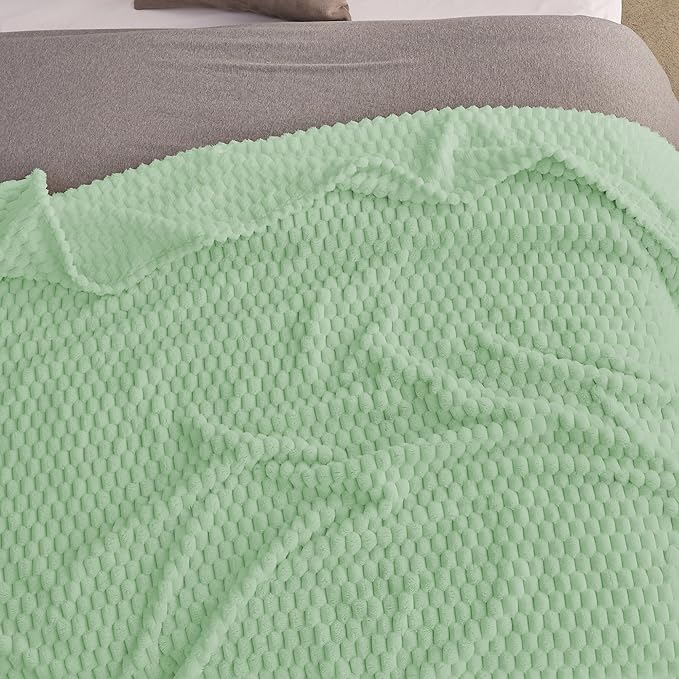 Super Soft Fleece King Size Blanket 90x90 Inches for Bed, Premium Silky with 3D Imitation Turtle Shell Jacquard Decorative Blankets, Lightweight and Cozy for Living Room.Sage Green