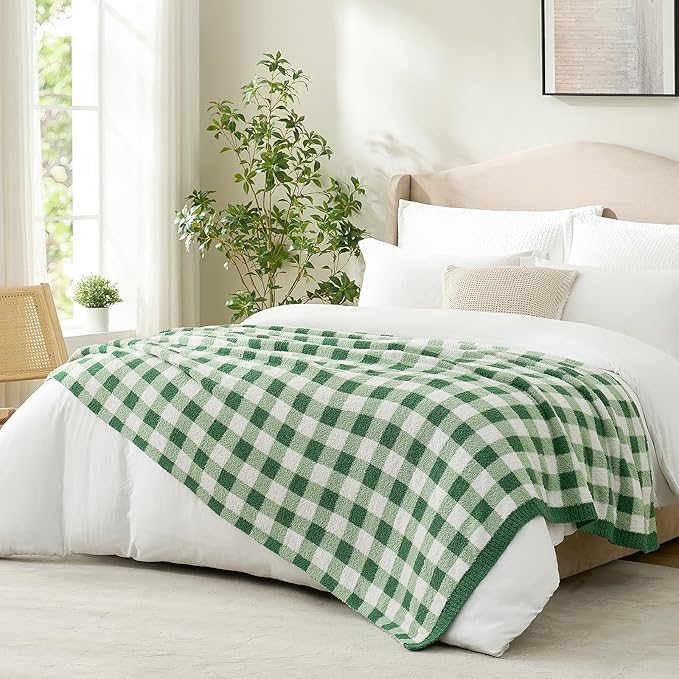 Snuggle Sac St.Patrick's Day Blanket for Couch, Super Soft Cozy Warm Knit Netural Decorative Fluffy Blankets, Reversible Buffalo Plaid Microfiber Throws for Sofa Bed, Plaid Green, 50x60 Inches