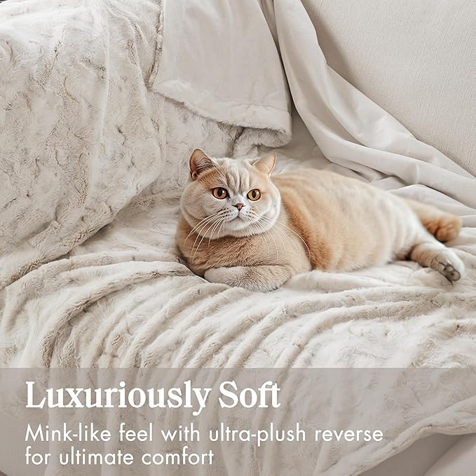 Madison Park Zuri Soft Plush Luxury Oversized Faux Fur Throw Animal Stripes Design, Faux Mink On The Reverse, Modern All Seasons Blanket for Bed, Sofa Couch, Office, Snow Leopard, 60x70