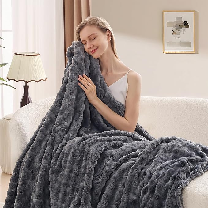 3D Bubble Plush Blanket Textured Fleece Throw Soft Warm Cozy Blanket Couch Bed Throw Grey 50x60 Inches