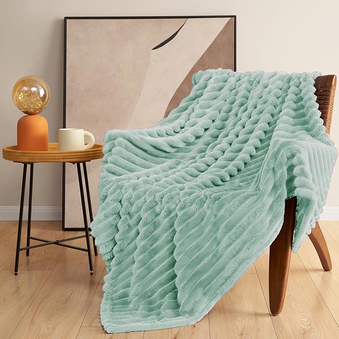 Soft Sage Green King Size Blanket for Bed - Cozy Bedding Fleece Blanket for women, Large Lightweight Sofa Couch Cover Bed Blankets for Her Him, Spring Home Room Decor, Sage Green, 108x90 Inches