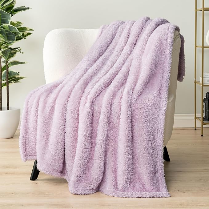 PAVILIA Sherpa Bed Blanket King Size, Light Purple Lavender Plush Soft Cozy Blanket for Bed, Fluffy Lightweight Microfiber, Fuzzy All Season Blanket, 90x108 King